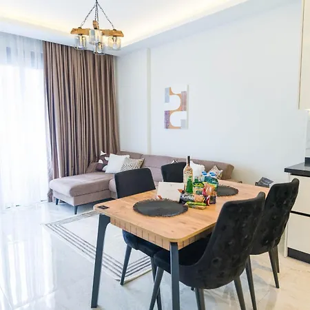 Apartmán Qoople Royal Best Apartment Near The Sea On Cleopatra Alanya