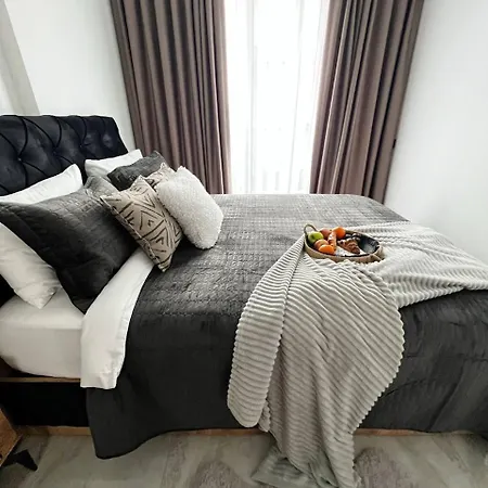 Apartment Qoople Royal Best Apartment Near The Sea On Cleopatra *